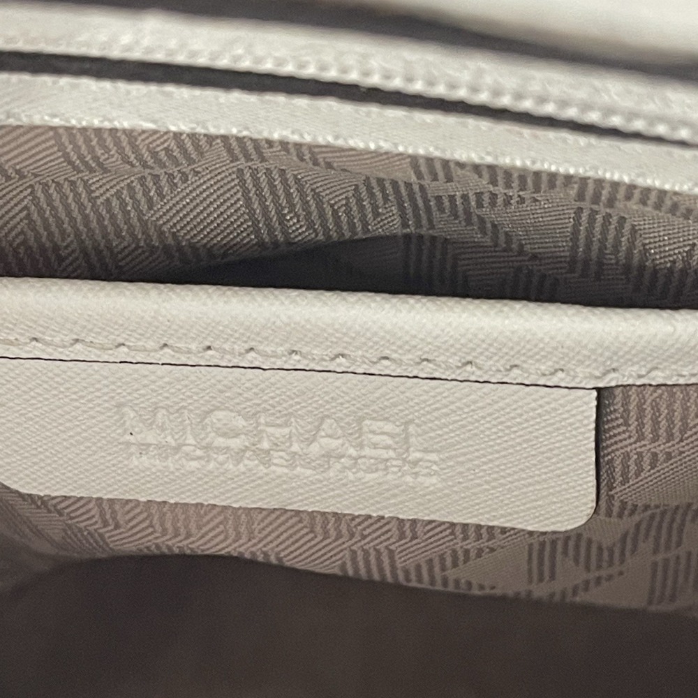Michael Kors White Perforated‎ Leather Tote Bag MK Charm - Picture 7 of 15